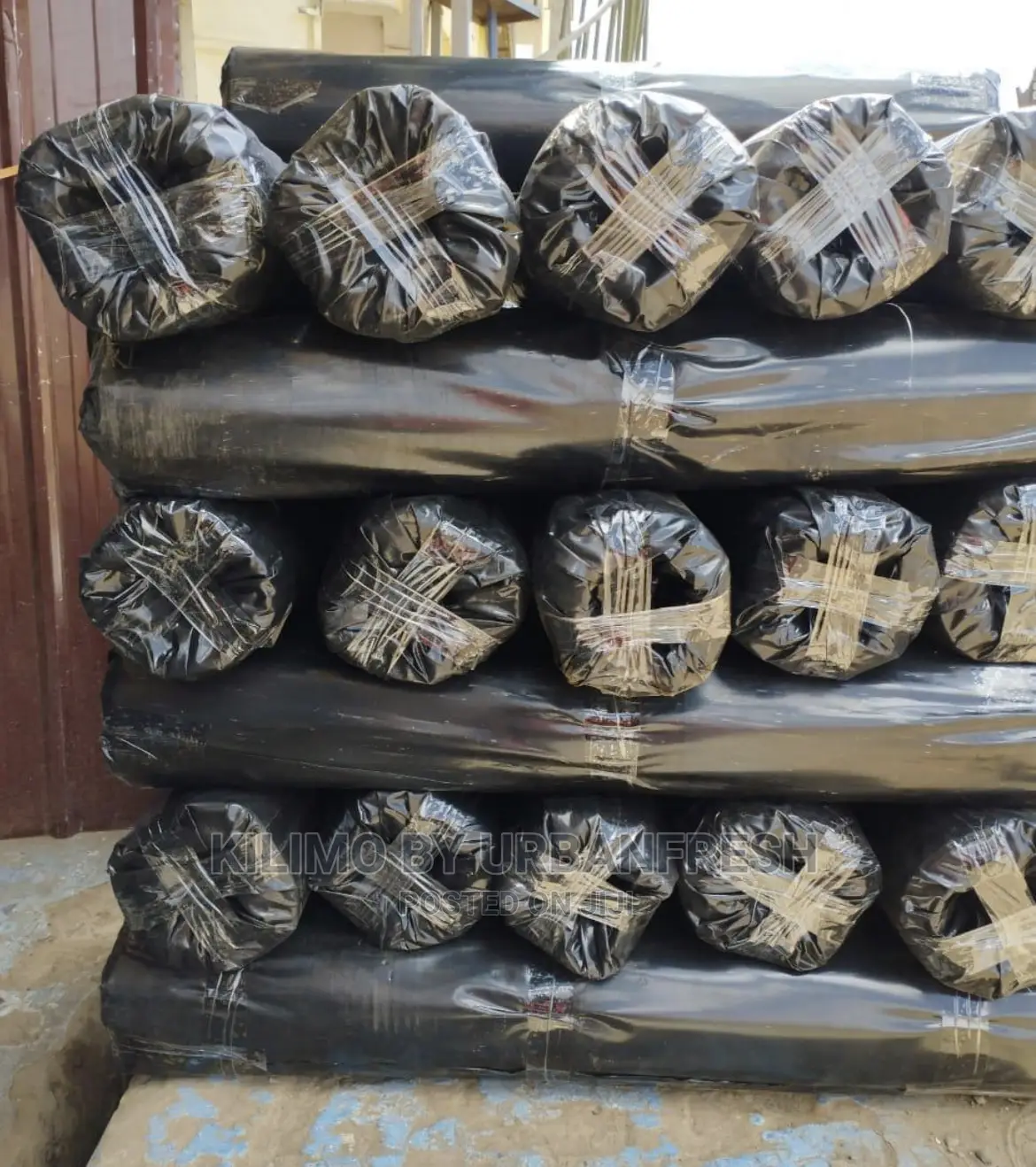 Black Polythene Roll. 1000g. 25mtrs