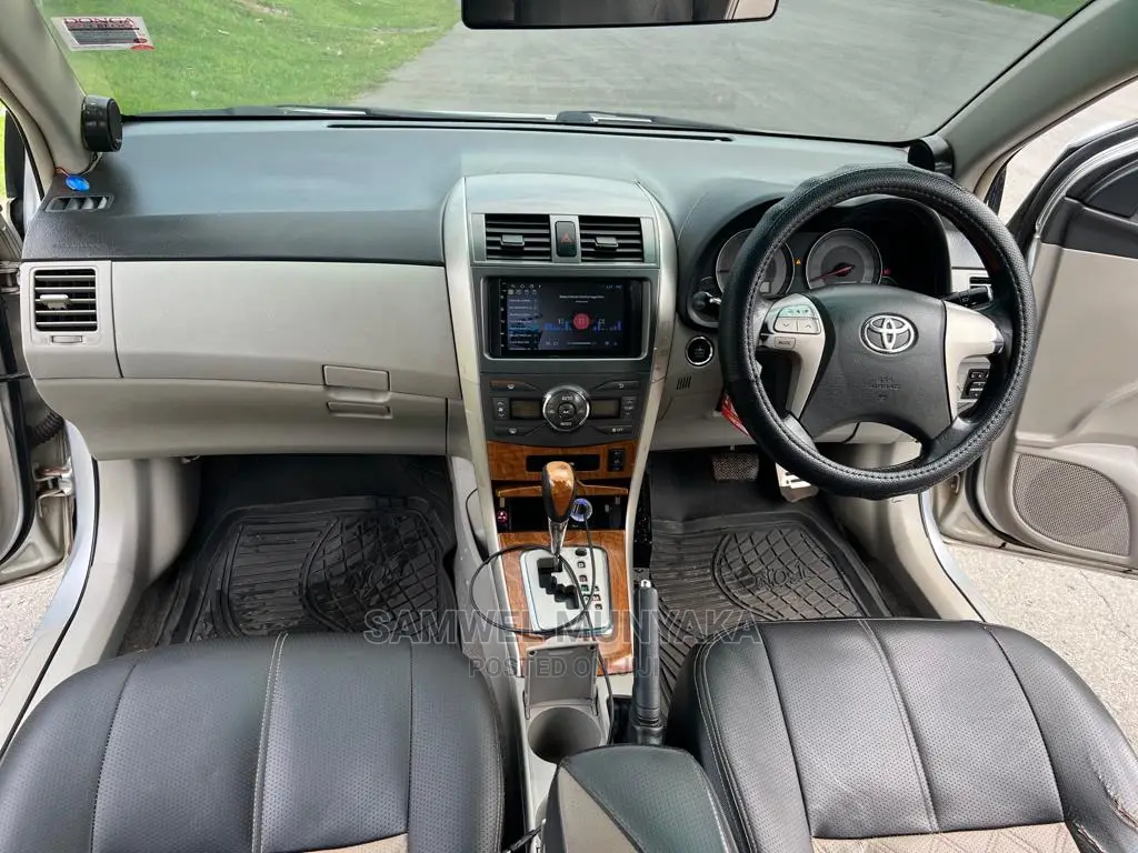 Toyota Axio 1.5 Luxel 4WD 2013 Silver