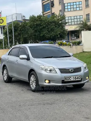 Toyota Axio 1.5 Luxel 4WD 2013 Silver