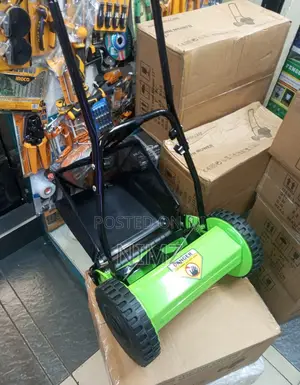 Manual Hand Push Grass Lawn Mower Lawnmower 30cm Cutting Wid