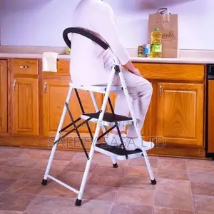 Heavy Duty Steel Step Ladder: Multipurpose Ladder