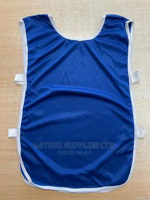 Set of 14 Football Training Bibs Royal Blue