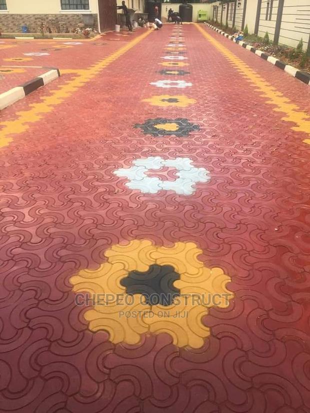 Splendor Coloured Cabro Paving Blocks - main view