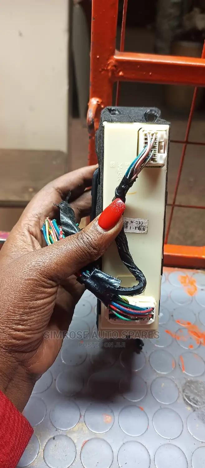 Subaru Legacy Bp5 2009 Model Main Door Switch.