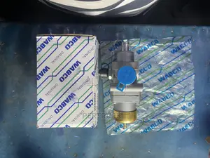 Pressure Regulator Valve/Unloader Valve for Trucks Benz/Faw
