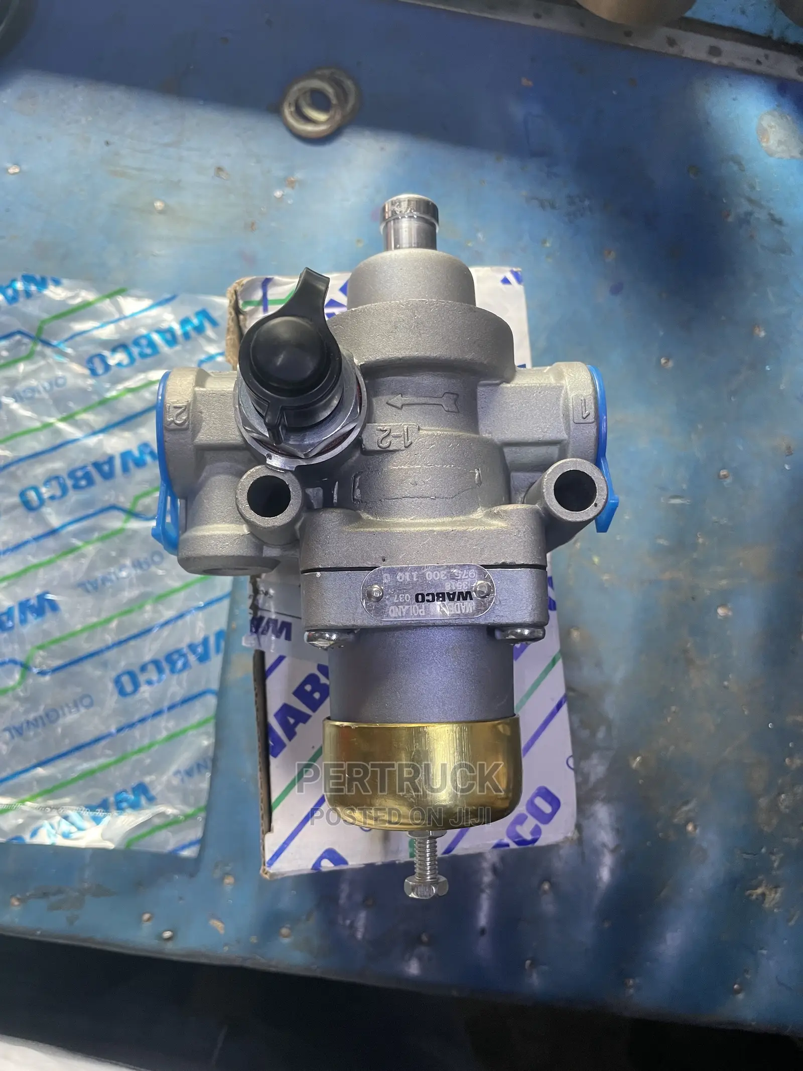 Pressure Regulator Valve/Unloader Valve for Trucks Benz/Faw