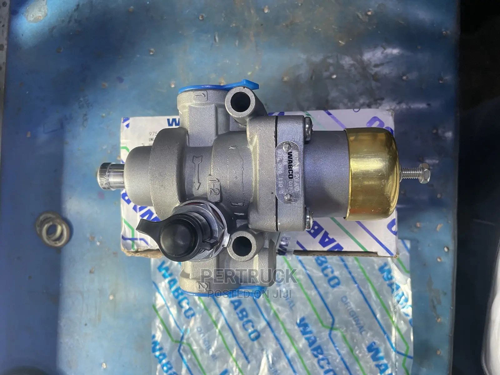 Pressure Regulator Valve/Unloader Valve for Trucks Benz/Faw