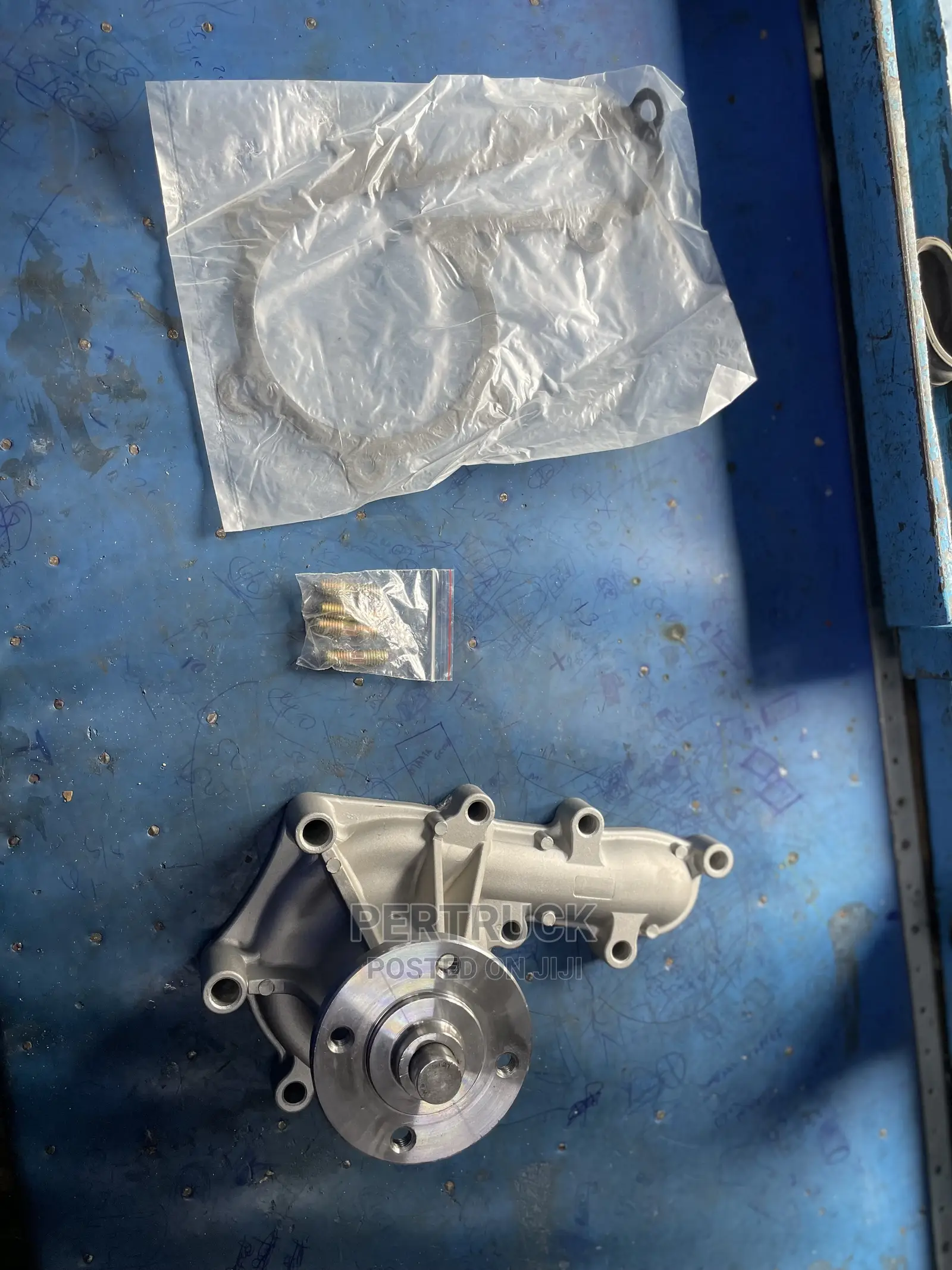 16100-19235 Water Pump Land Cruiser 79 Series