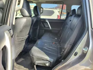 Toyota Land Cruiser Prado 2018 Brown