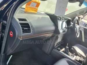Toyota Land Cruiser Prado 2018 Black