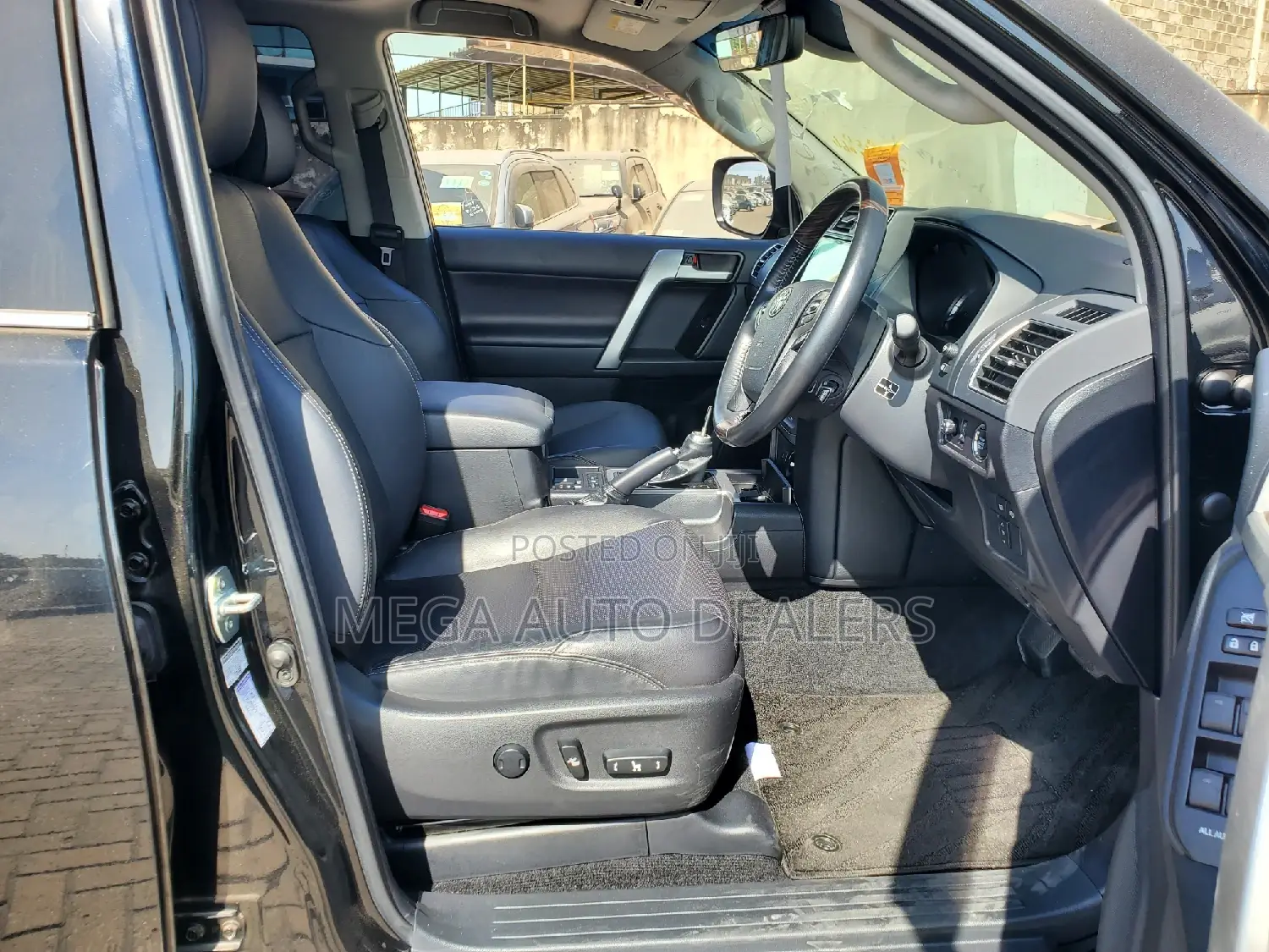 Toyota Land Cruiser Prado 2018 Black