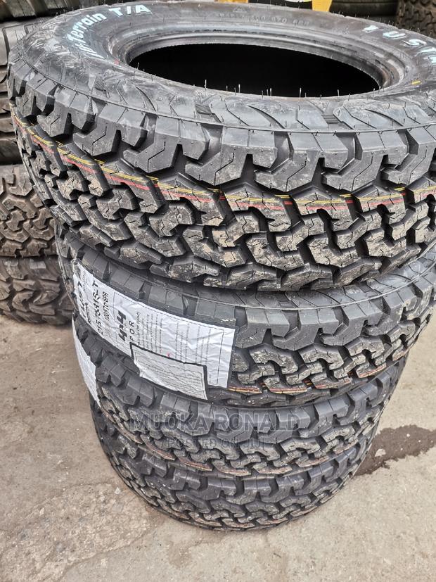 215/75r15 Yusta Tyre (A/T