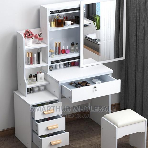 Dressing Table With Sliding Mirror White in Color