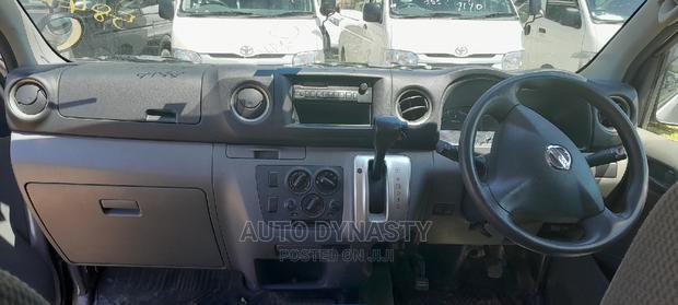 Toyota Grand HiAce 2016 Silver - thumbnail 3