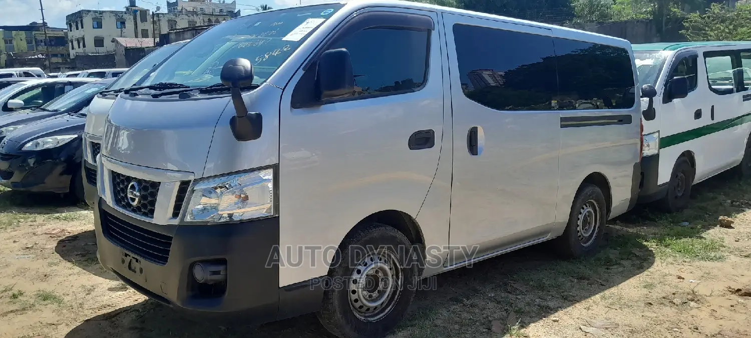 Toyota Grand HiAce 2016 Silver