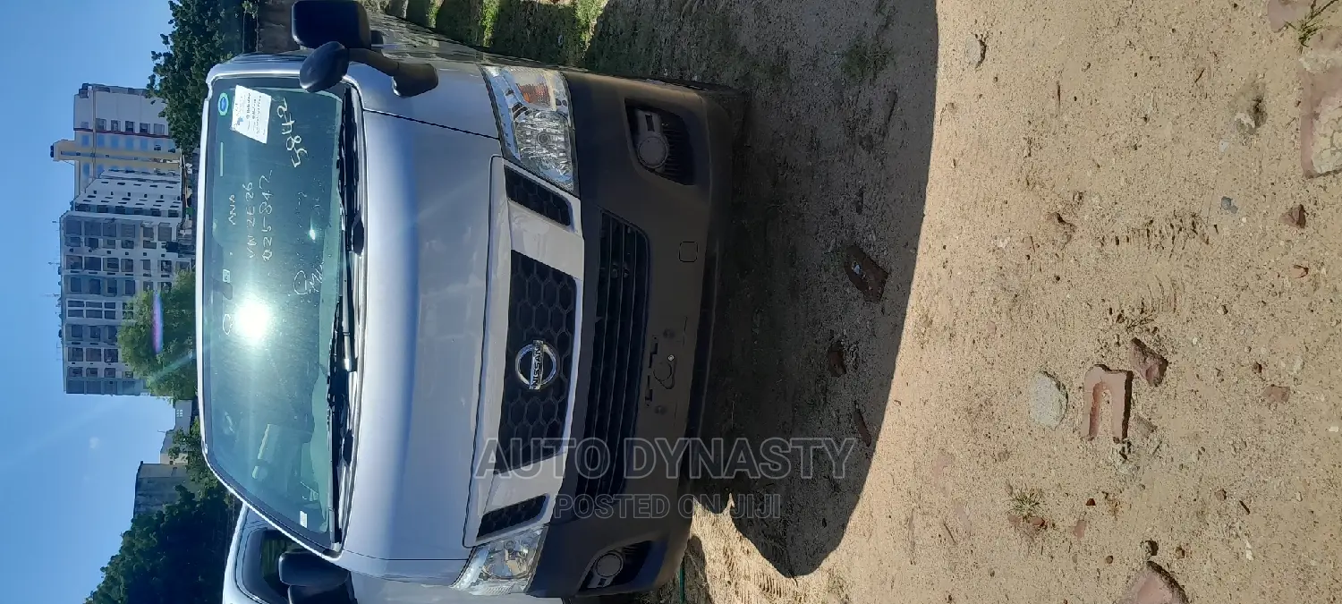 Toyota Grand HiAce 2016 Silver