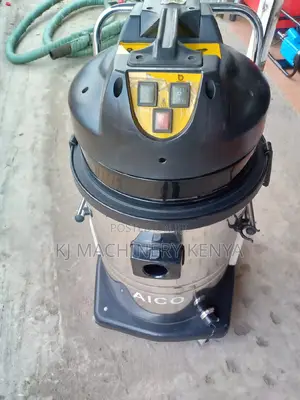 60litre Carpet Cleaner Available