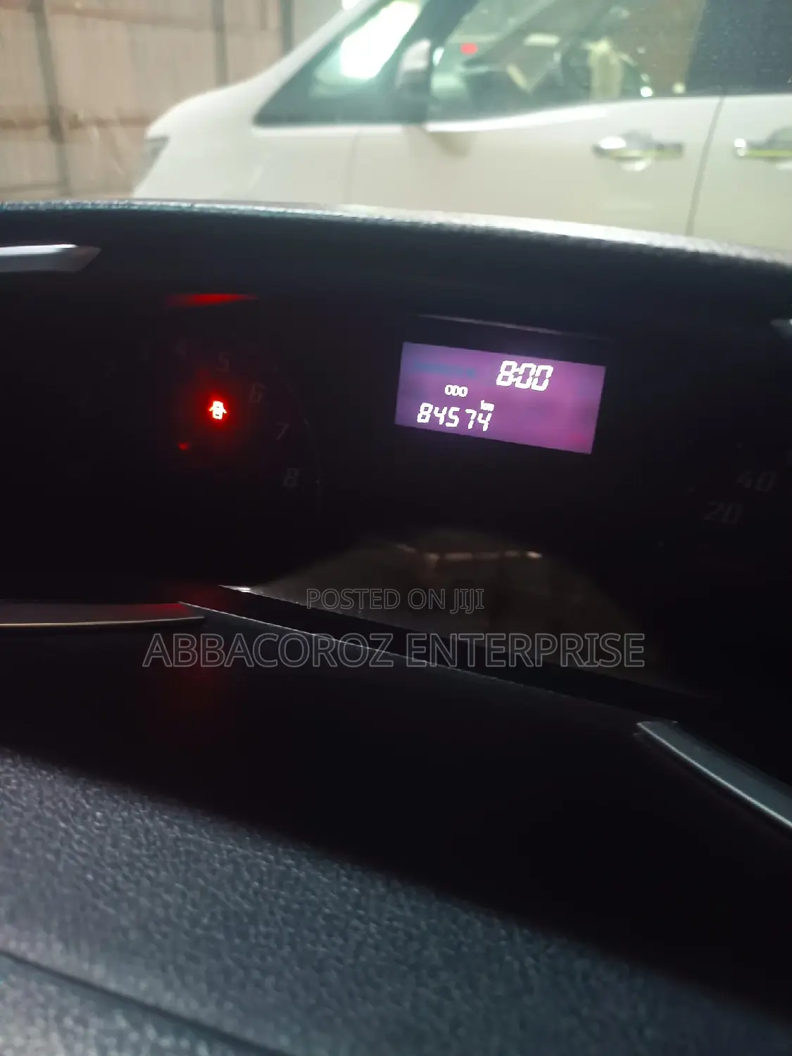 Toyota Sienta 1.5 FWD (6-seater) 2016 Yellow