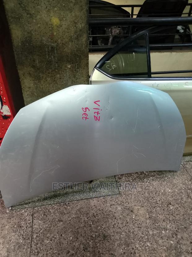 Toyota Vitz Bonnet - main view