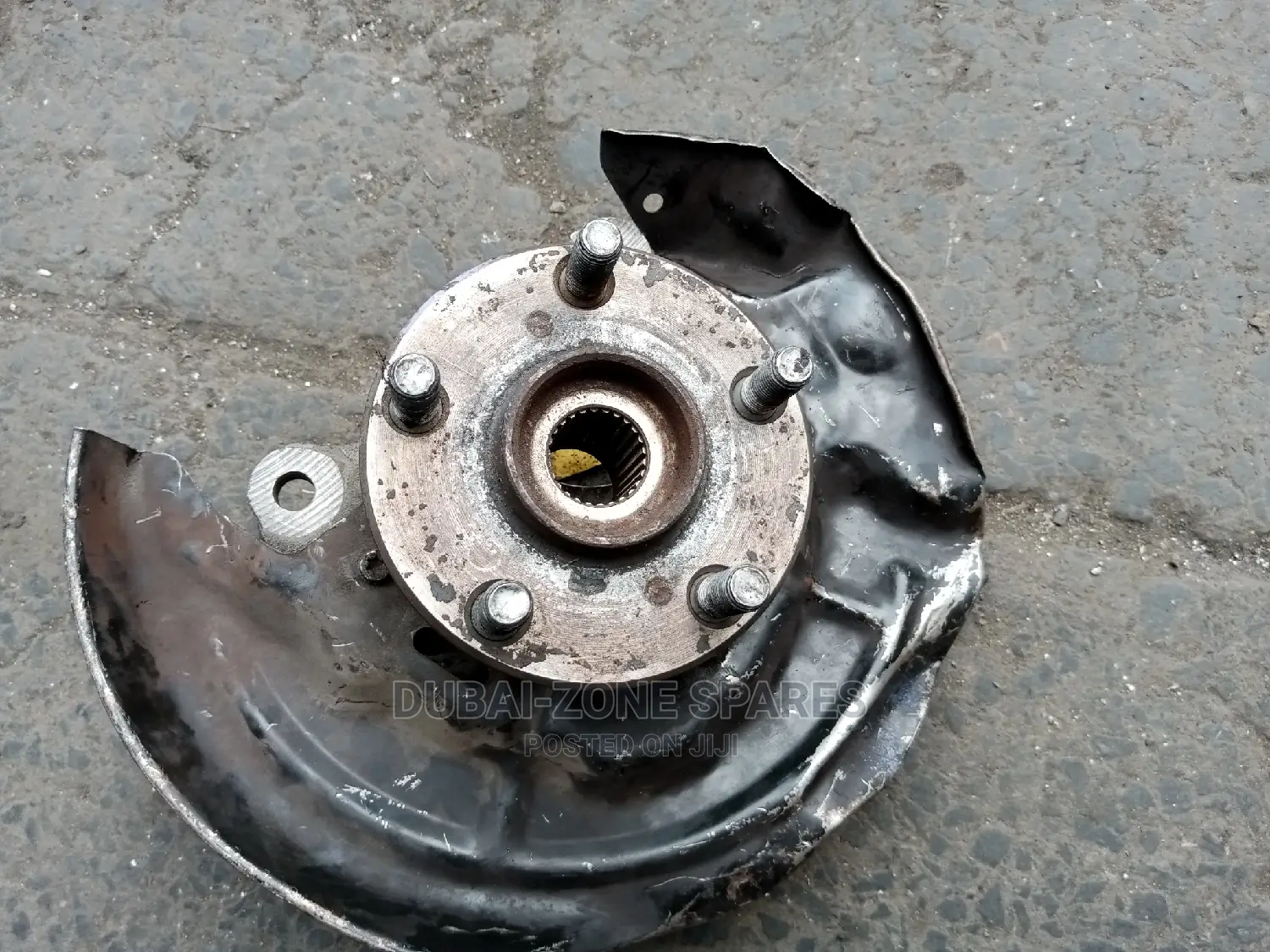 Front Wheel Hub Premio Nyoka, Carina, Caldina.