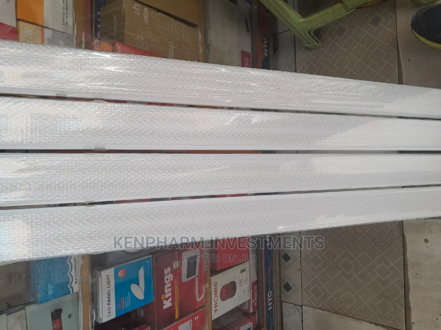 4ft LED Dustproof Bracket Light 70 Watts