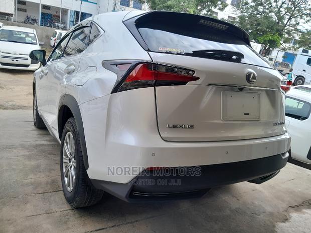 Lexus NX 2016 White - thumbnail 3