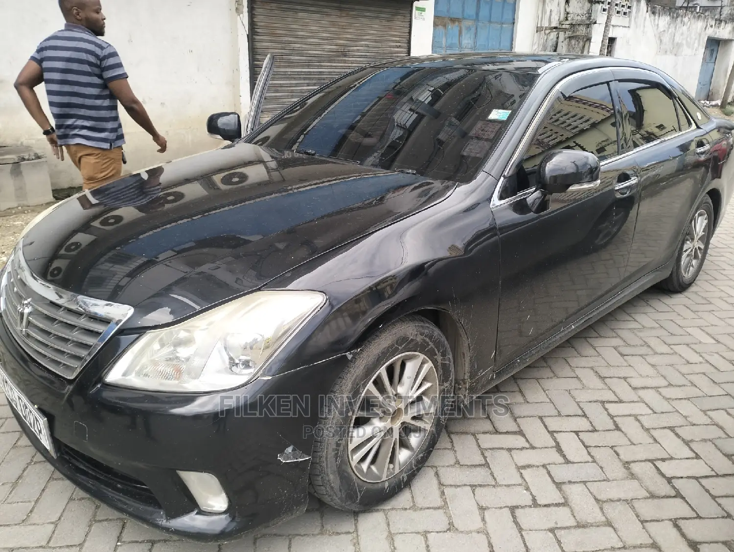 Toyota Crown 2011 Black