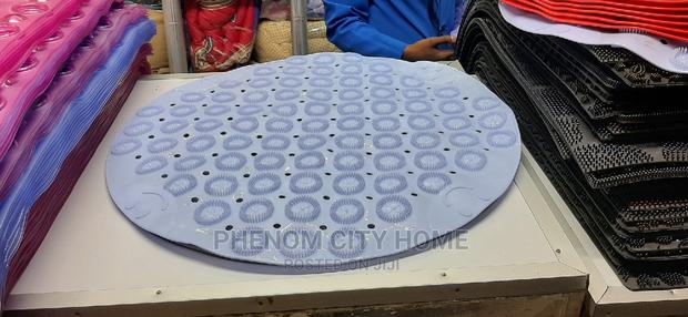 Quality Anti Slip Bathroom Mats - thumbnail 2