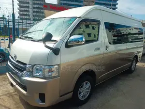 Toyota HiAce 2016 White