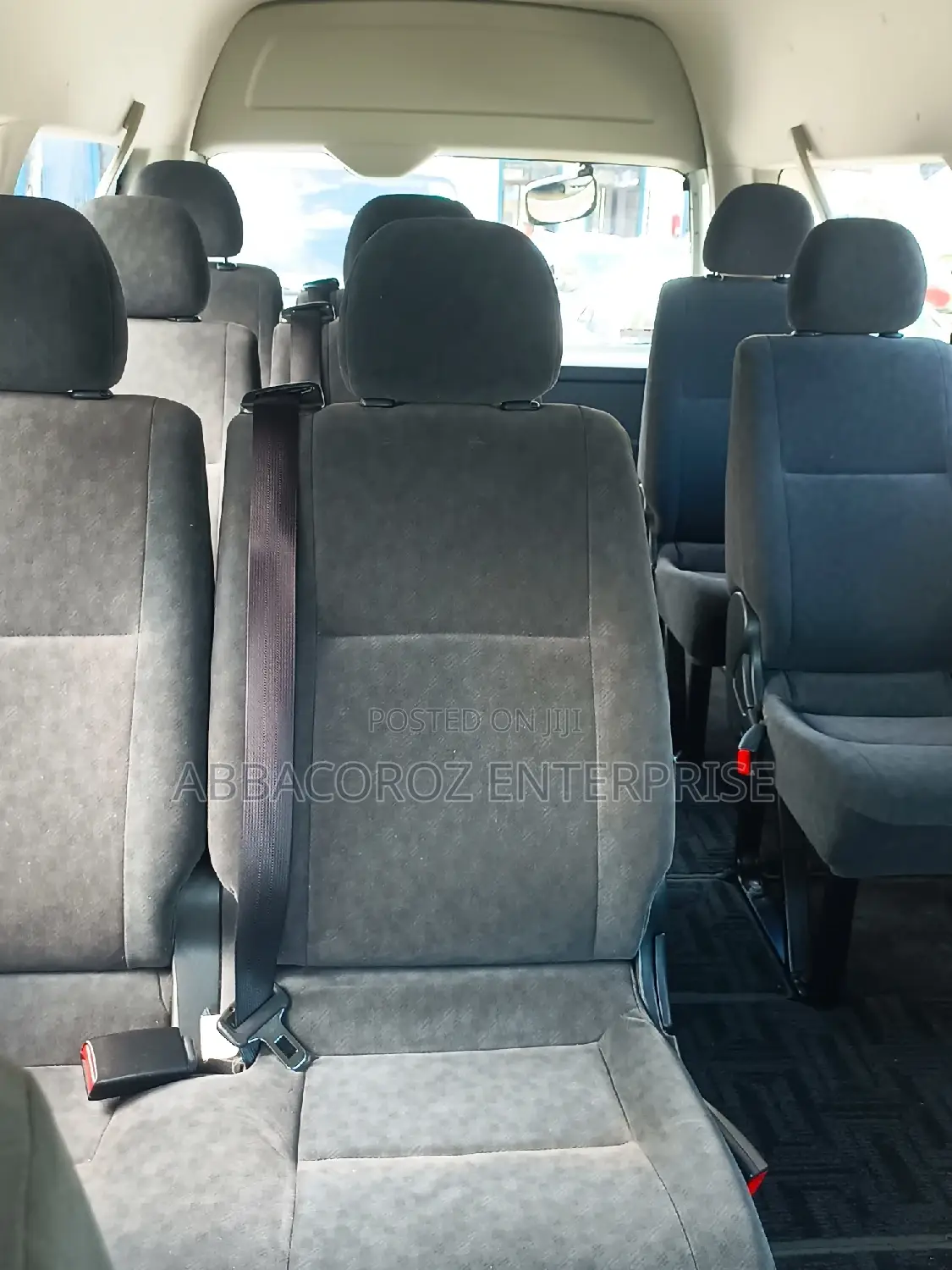 Toyota HiAce 2016 White