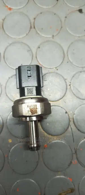 Mazda Cx5 Fuel Pressure Sensor. Demio Axela 