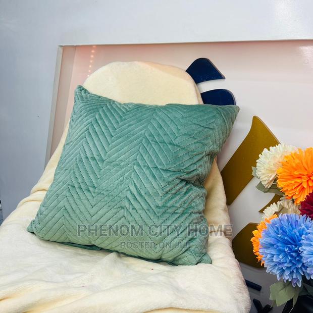 Plain Velvet Quality Pillow Cases - thumbnail 3