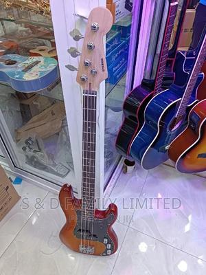 4 String Bass Guitar Yamaha - thumbnail 2