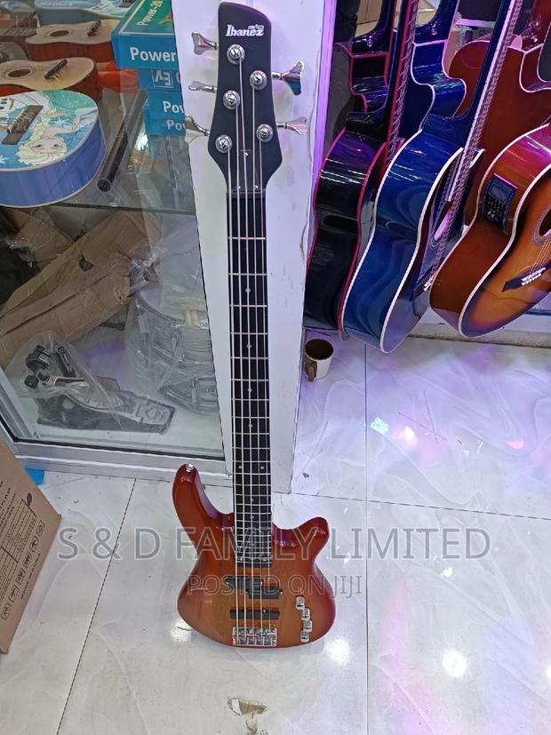 4 String Bass Guitar Yamaha - thumbnail 3