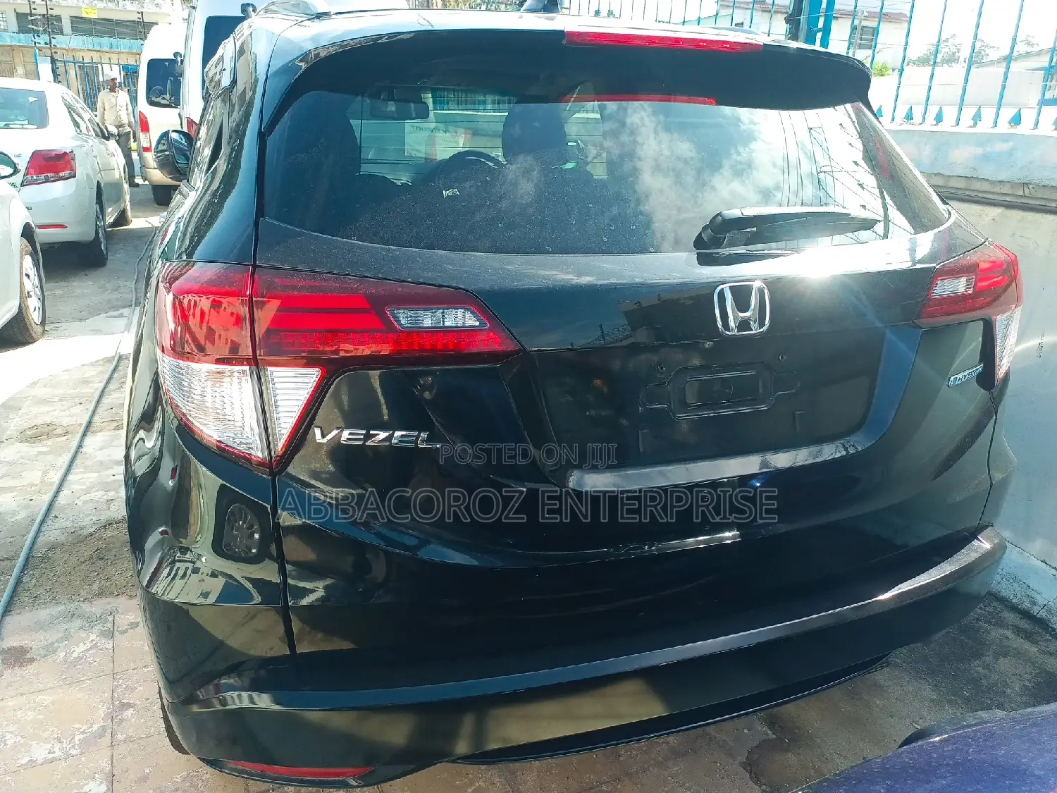 Honda Vezel 1.5 Hybrid 4WD 2016 Black