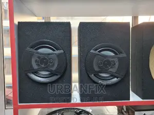 500 Watts Pioneer 6 Inch Round Speakers With Cabinets