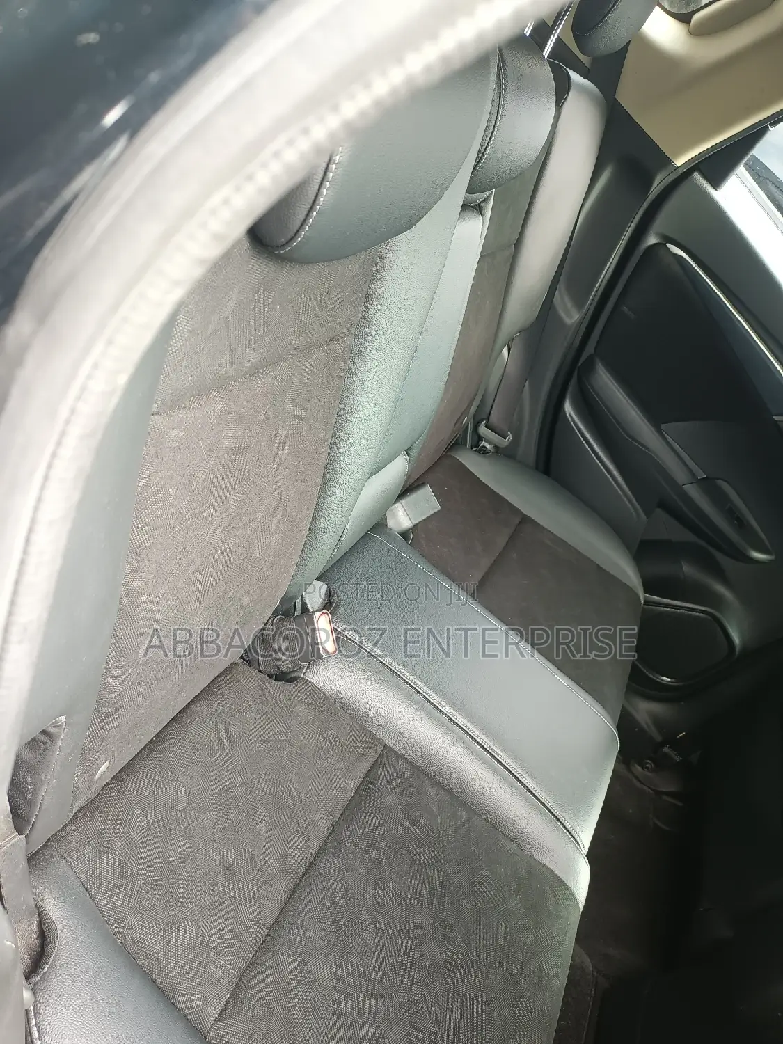 Honda Shuttle 1.5 Hybrid 2WD 2016 Black