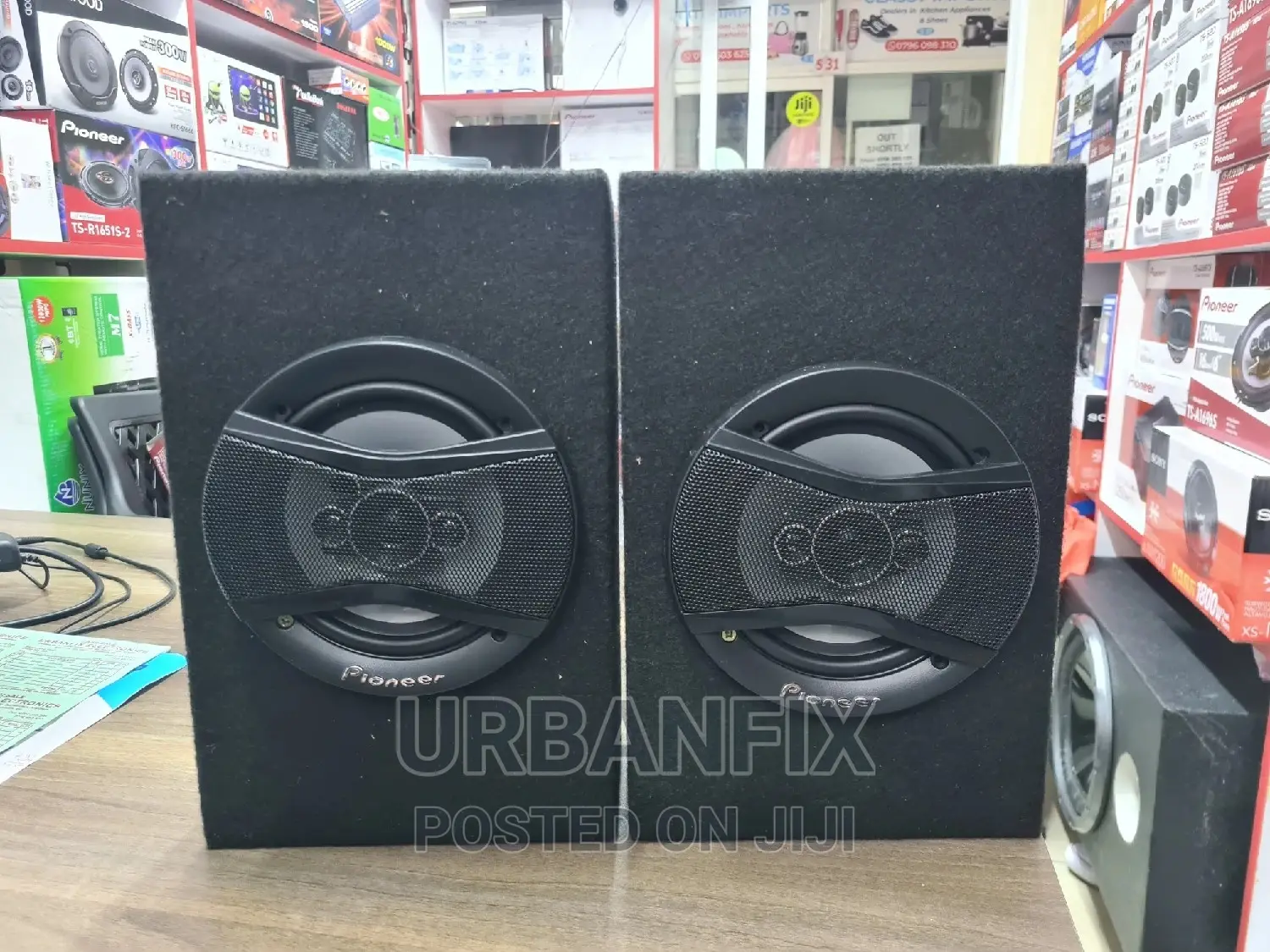 Pioneer 6 Inch 500 Watts Midrange Speakers With Cabinets