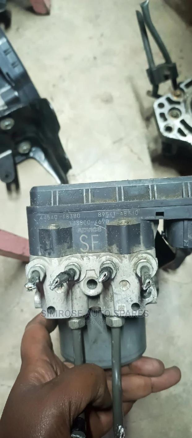 Toyota Lexus Rx 2009 Model Abs Pump