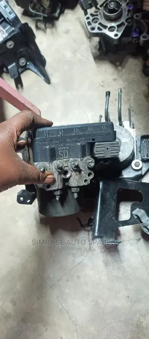 Toyota Lexus Rx 2009 Model Abs Pump