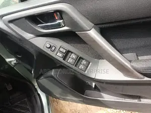 Subaru Forester 2.5i AWD 2016 Gray