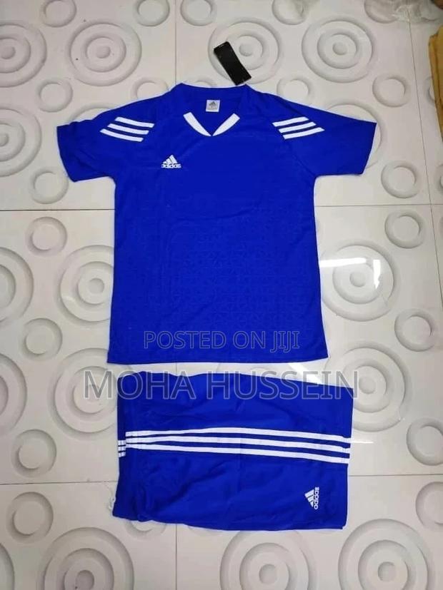 Kids Football Uniforms - thumbnail 3