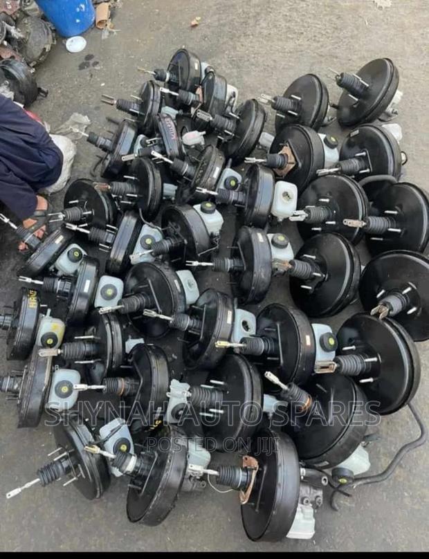Brake Booster Complete and Master Cylinders Toyota 7l