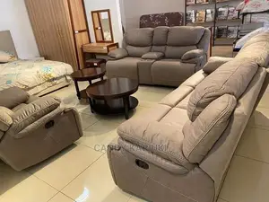 Beautiful 6 Seater Recliner Sofa Set (3+2+1)
