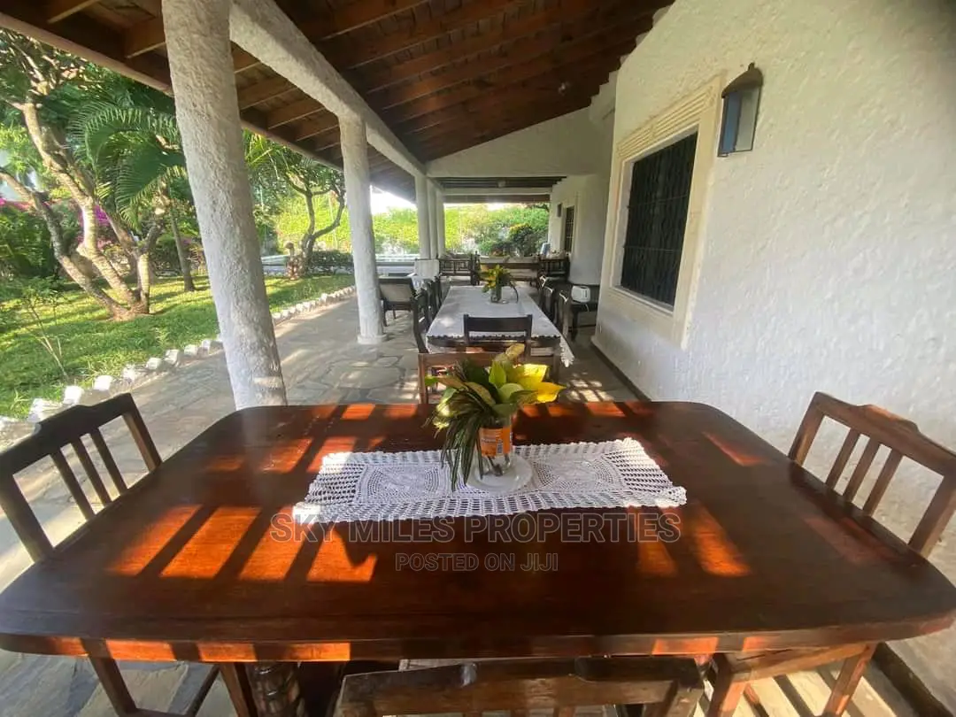 5bdrm Maisonette in Kibokoni, Malindi for sale