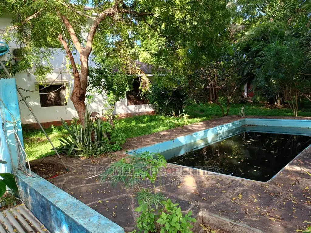 3bdrm House in Sunpark, Malindi for sale