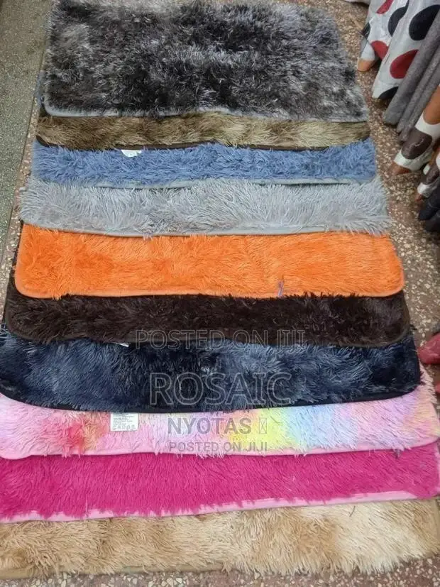Fluffy Carpet* Fluffy Carpet