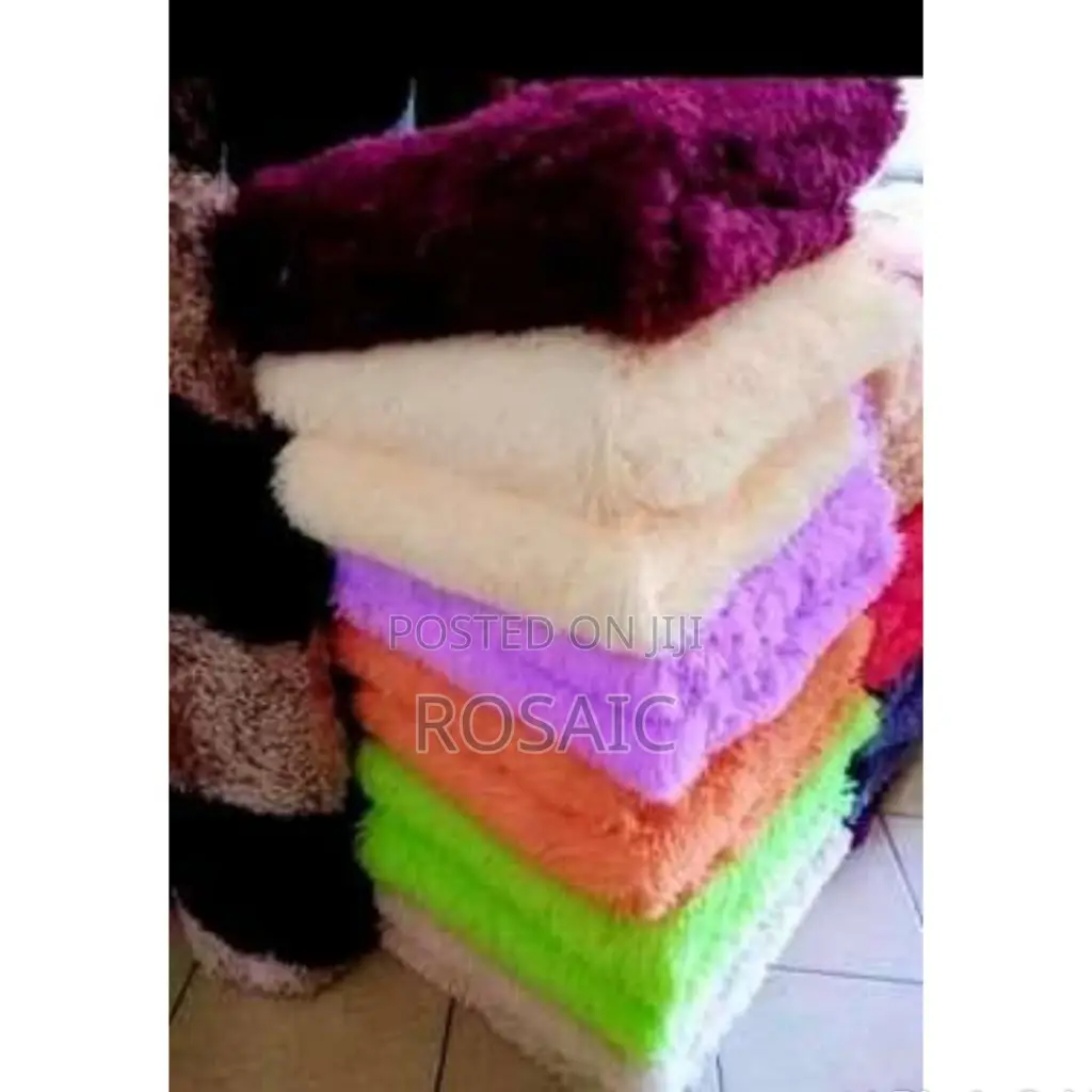 Fluffy Carpet* Fluffy Carpet