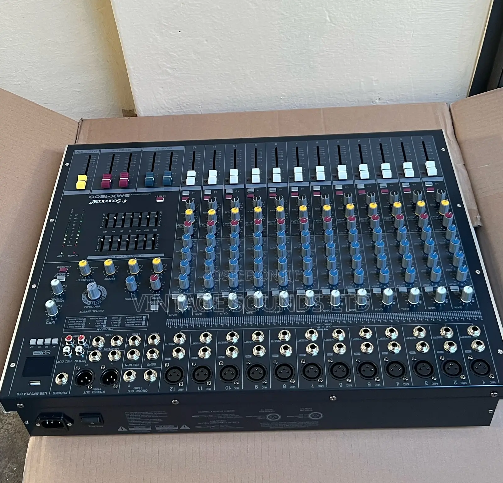 SOUNDCRAFT SMX-1200 Plain Mixer Audio Console 12 Channel