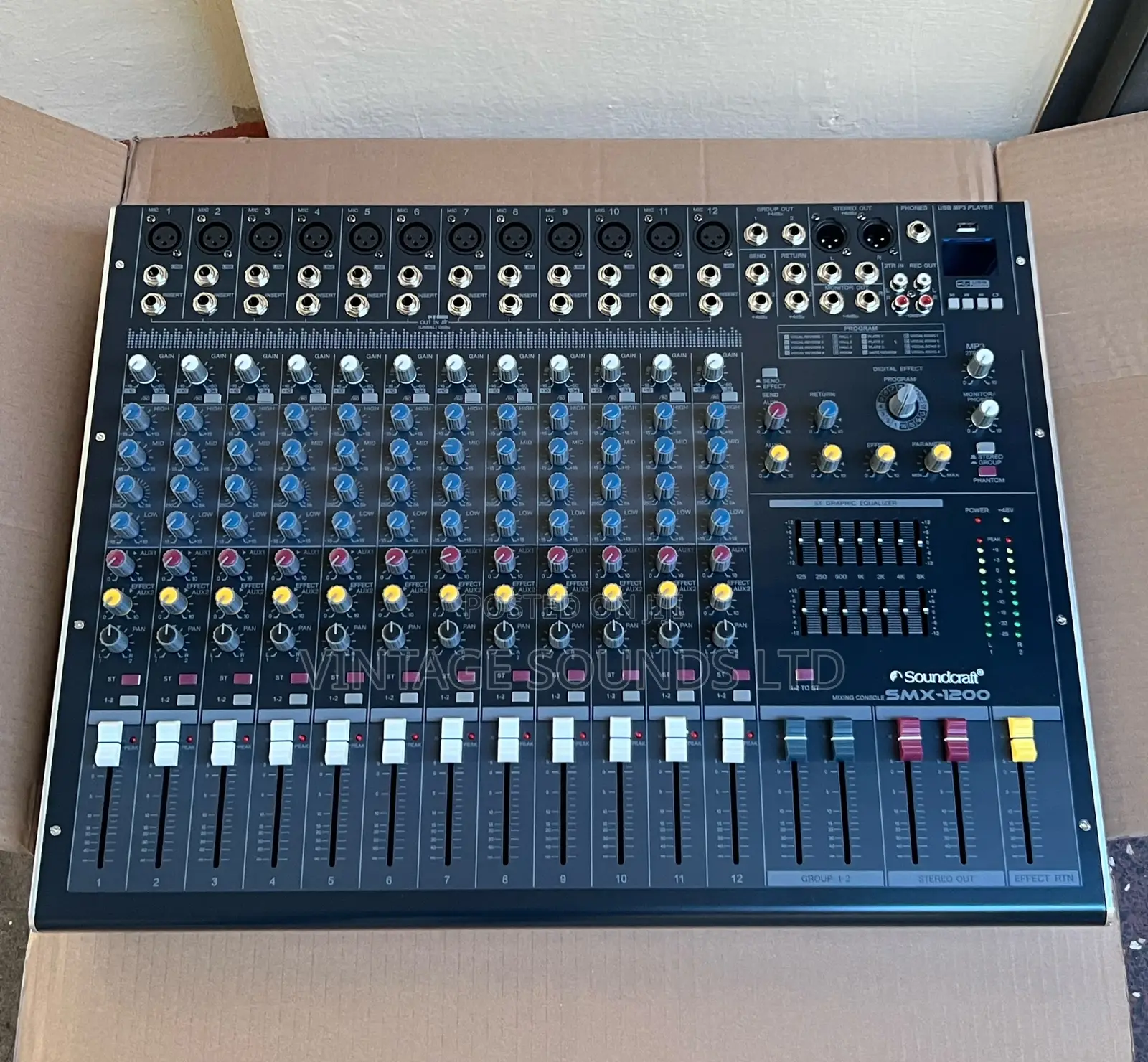 Soundcraft SMX1200 ,12channel Mixing Console 12input Usb